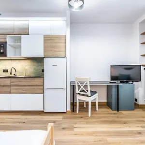 Modern Close To The Metro Apartament Warszawa